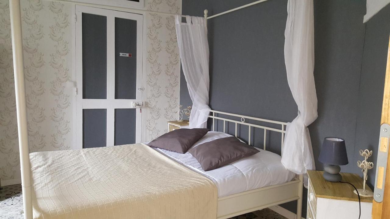 Gite 3 Du Chateau De Feschaux Villeneuve-sous-Pymont Екстер'єр фото