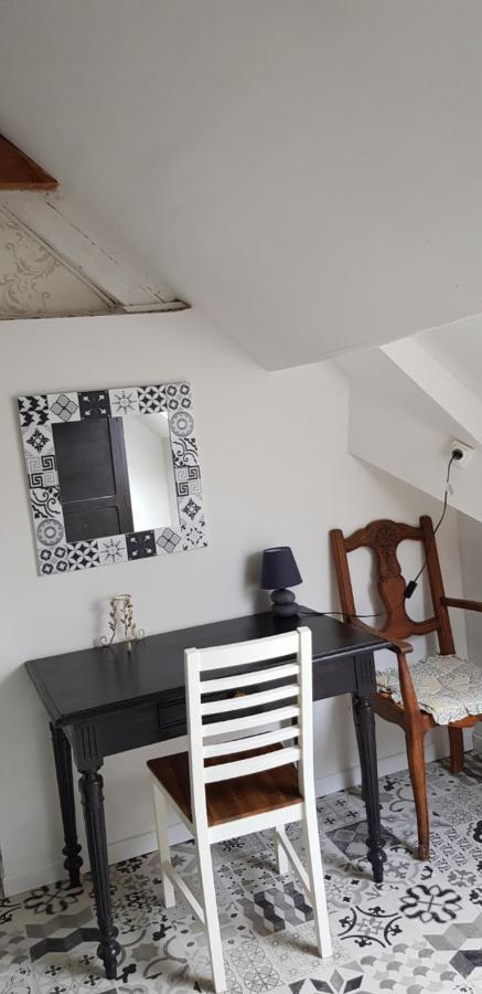 Gite 3 Du Chateau De Feschaux Villeneuve-sous-Pymont Екстер'єр фото
