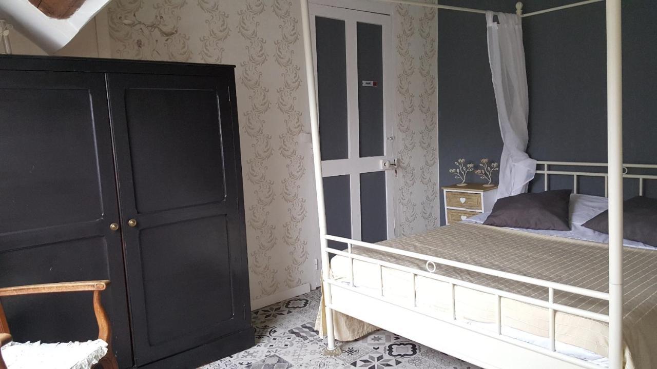 Gite 3 Du Chateau De Feschaux Villeneuve-sous-Pymont Екстер'єр фото